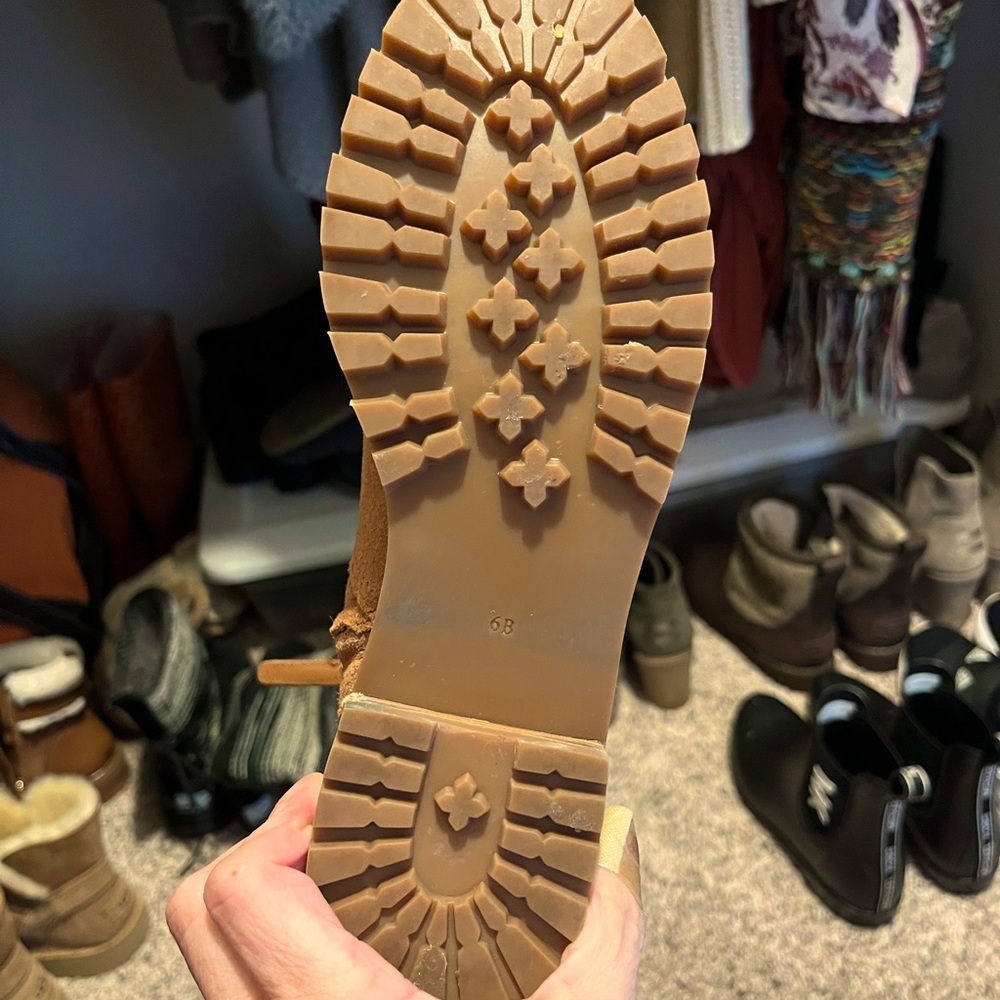 Kate Spade Size 6 in Chestnut